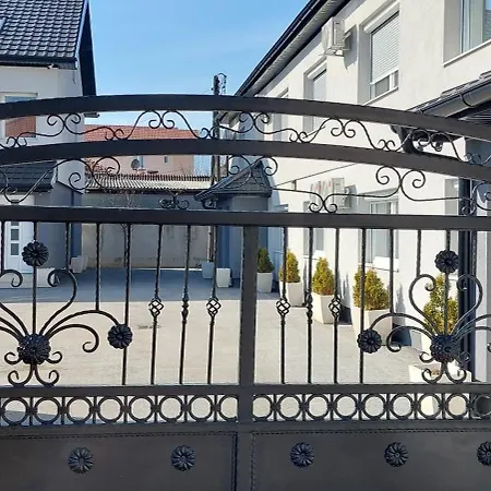 Mb Apartment *