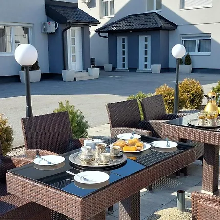 Apartment Mb
